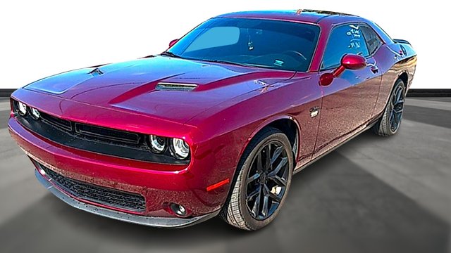 Pre-Owned 2021 Dodge Challenger Pentastar 3.6L V-6 DOHC, variable valve control, regular unleaded, engine with 303HP RWD SXT
