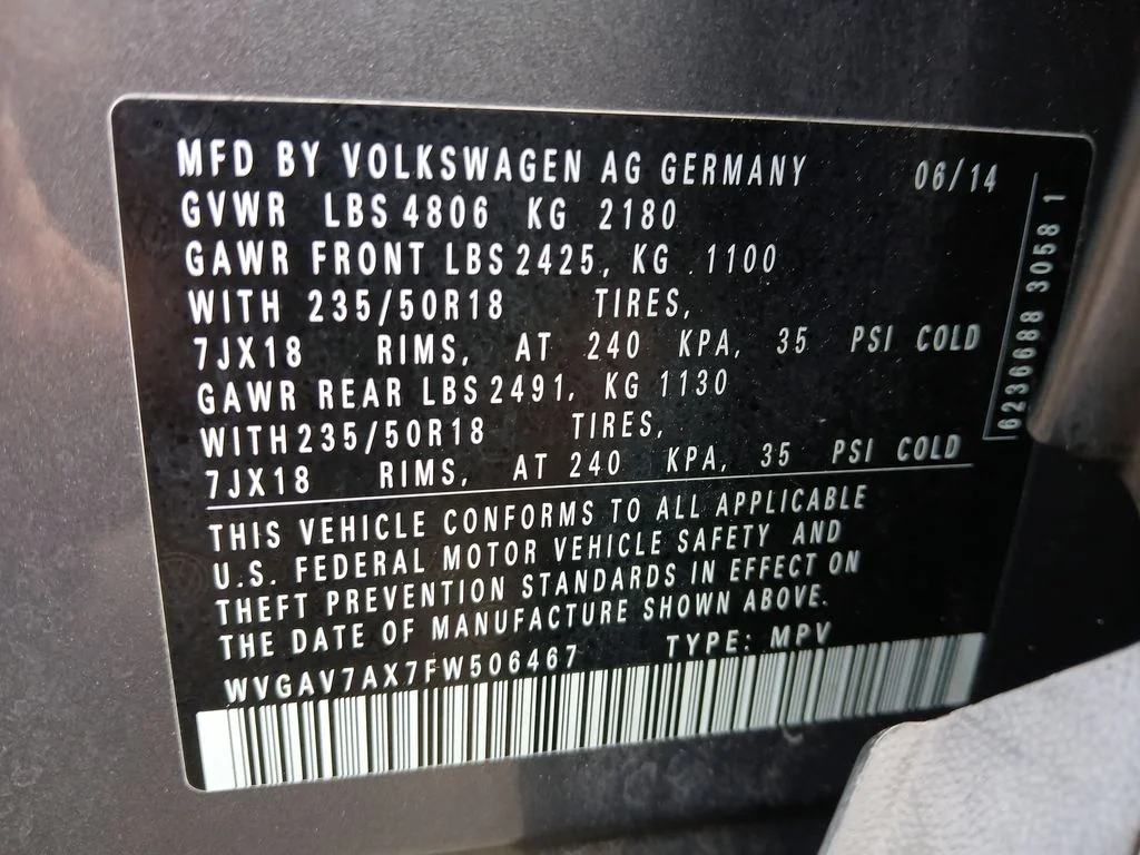 Used 2015 Gray Volkswagen SEL image 31