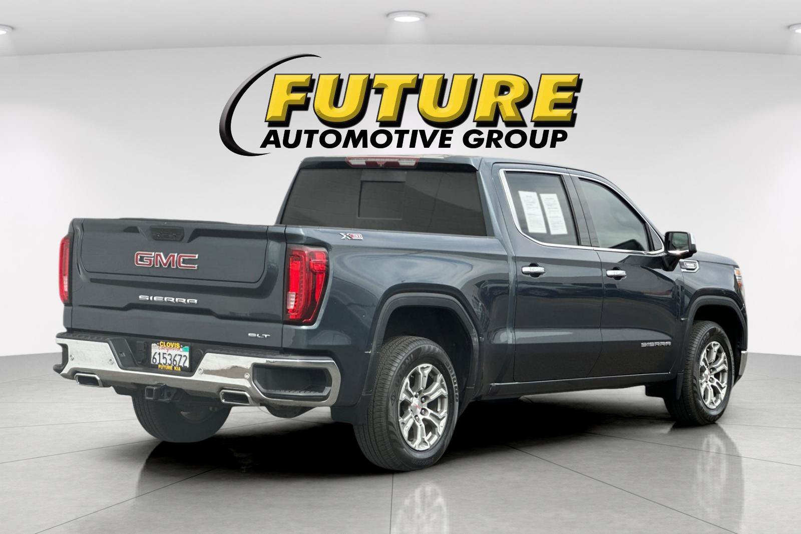 Used 2020 Blue GMC SLT image 4