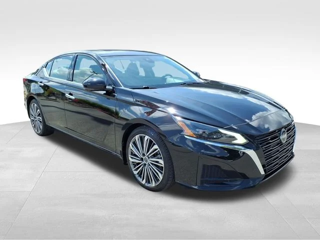 Used 2023 Black Nissan 2.5 SL image 17