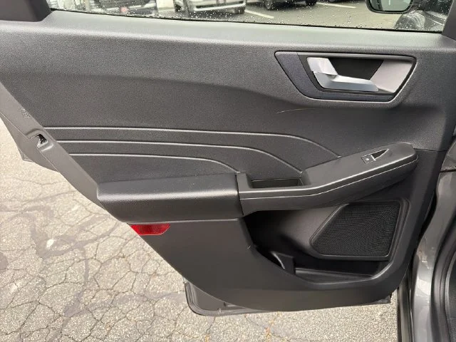 Used 2022 Gray Ford SEL image 39