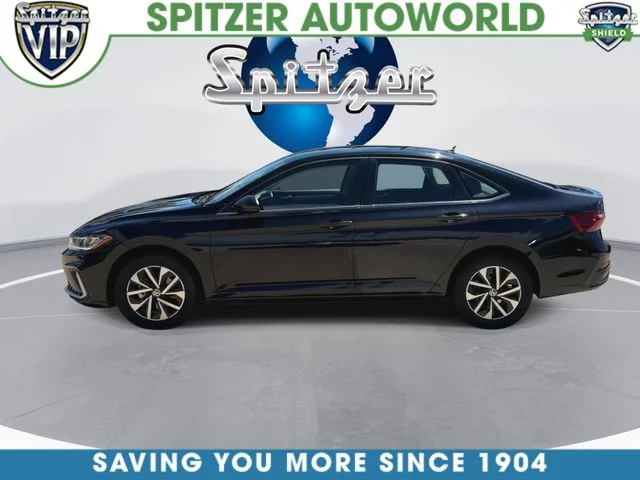 Certified Used 2025 Black Volkswagen 1.5T S image 6