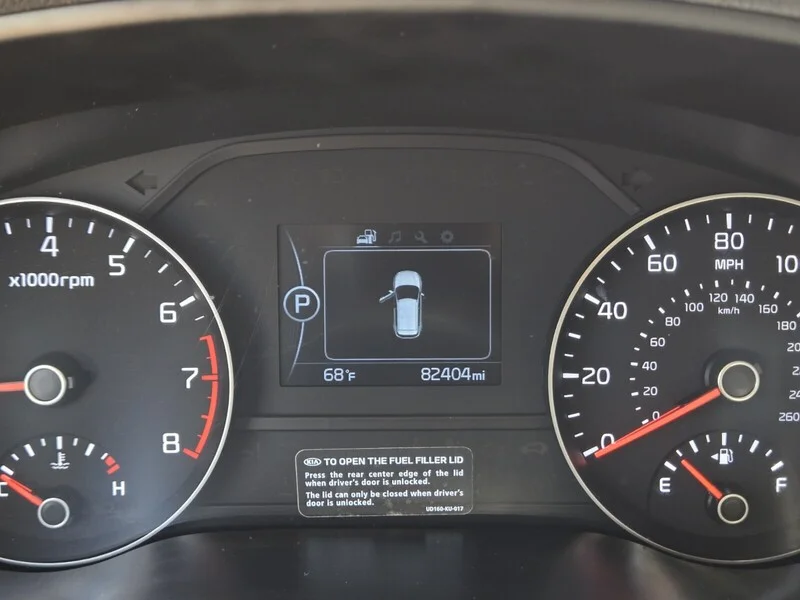 Used 2018 Mineral Silver Kia LX image 15