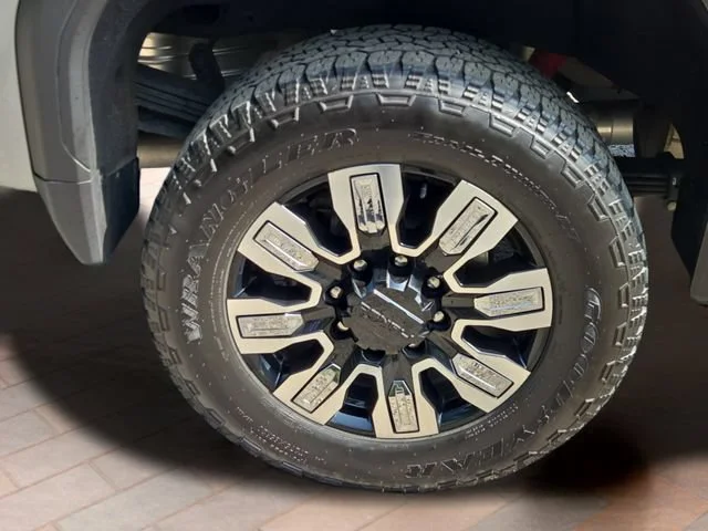 Used 2024 Sterling Metallic GMC Denali image 31