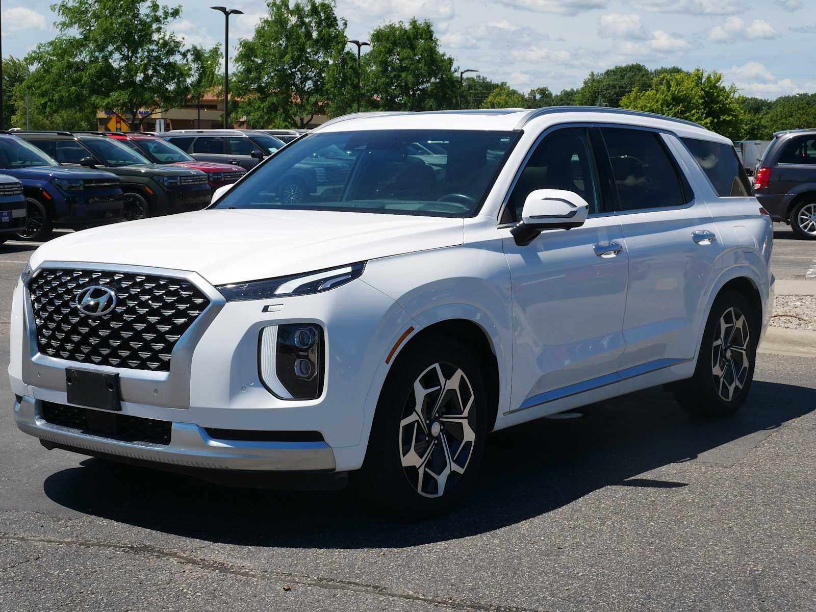 Used 2021 Hyundai Palisade Calligraphy with VIN KM8R7DHE8MU310904 for sale in Mankato, Minnesota