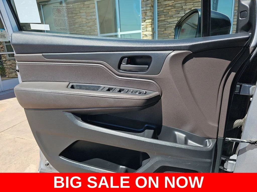 Used 2019 Blue Honda EX image 27
