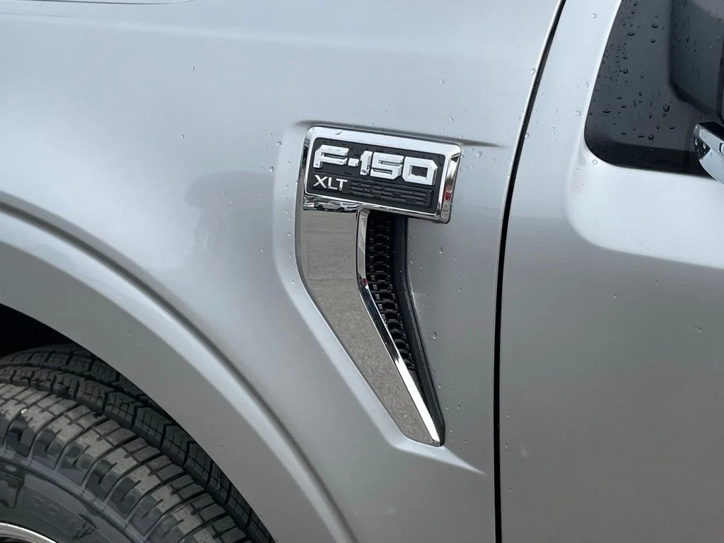 2025 Ford F-150 XLT - Photo 10