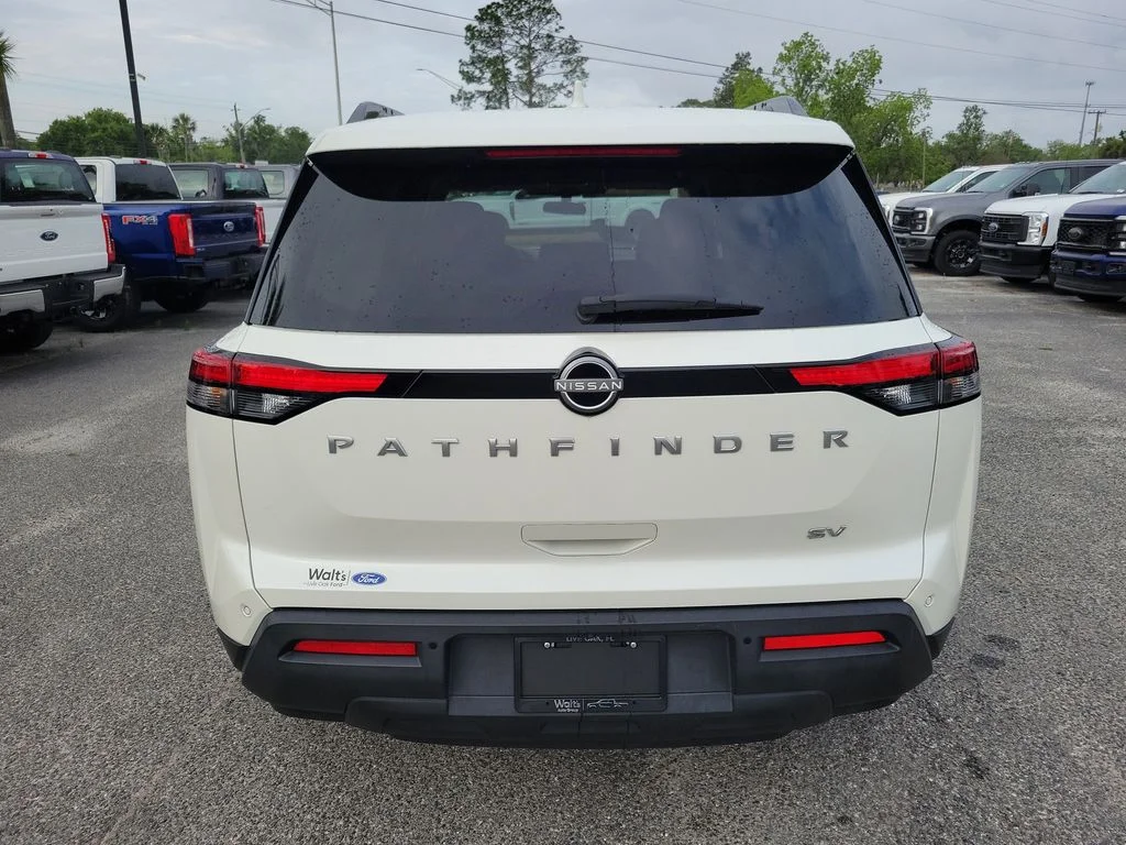 Used 2024 Pearl White Tri-Coat Nissan SV image 10