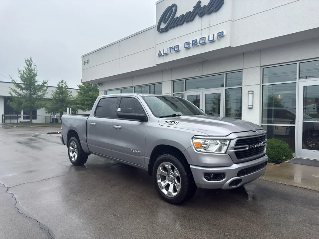 2021 RAM 1500 Big Horn/Lone Star 4x4 Crew Cab 5'7's photo