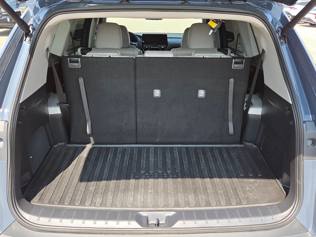 Used 2026 White Toyota Platinum image 22