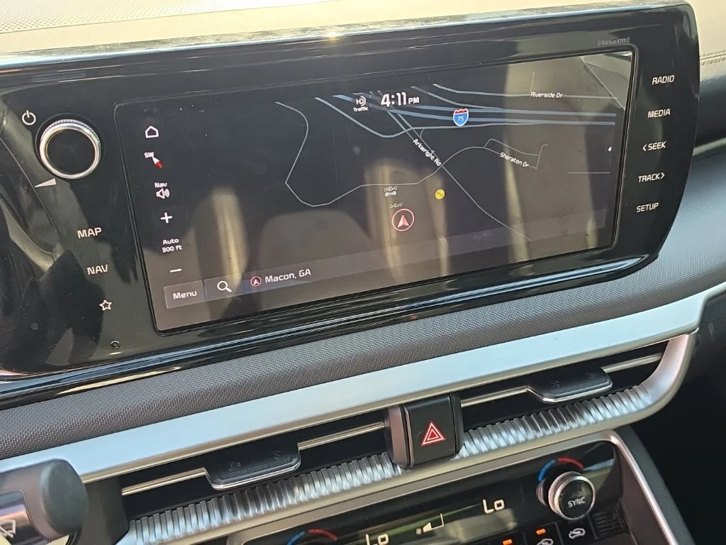 Used 2022 White Kia GT-Line image 18