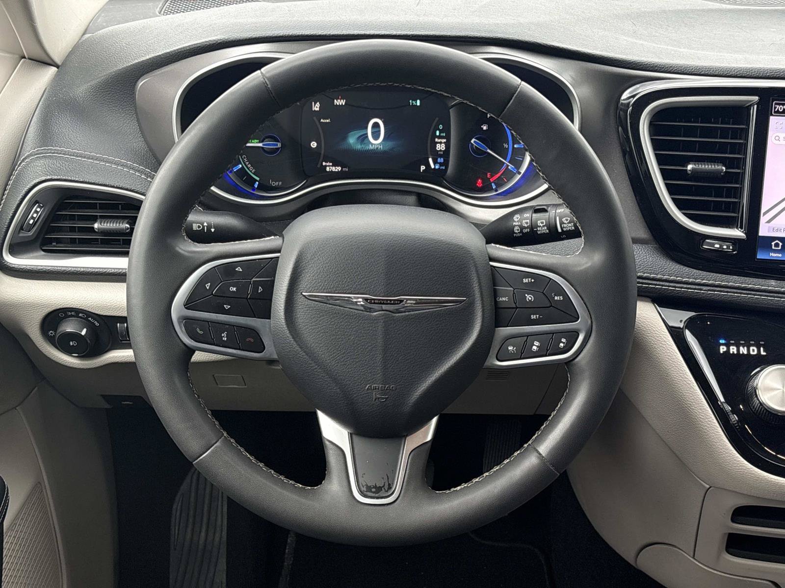 2024 Chrysler Pacifica PHEV Select - Photo 16