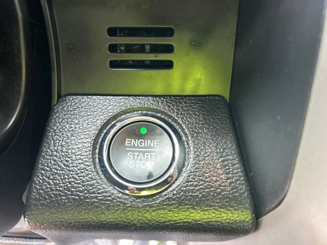 Used 2020 Black Metallic Ford Lariat image 29