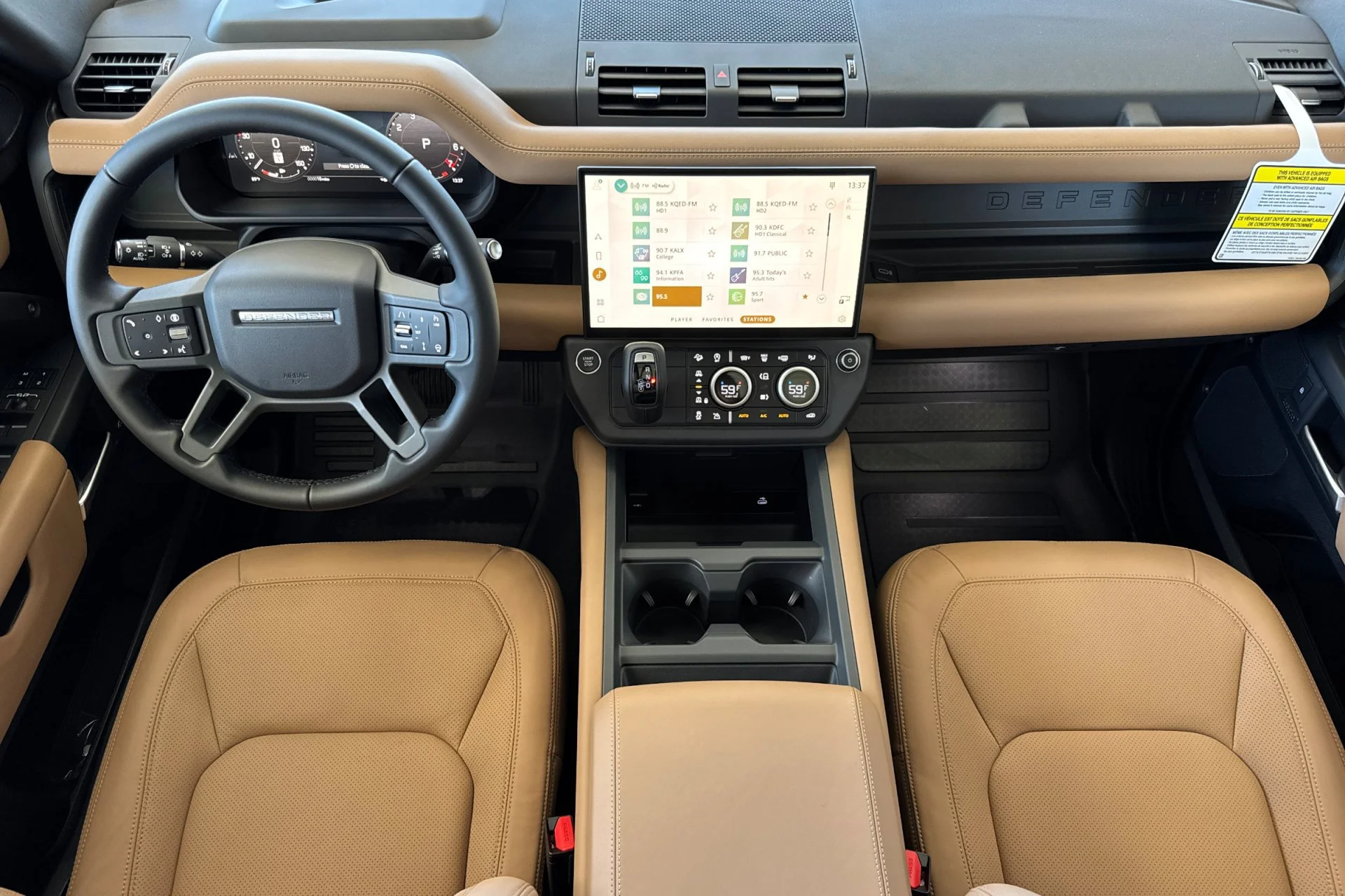 New 2026 Carpathian Grey Land Rover X-Dynamic SE image 3