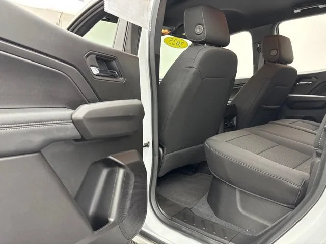 Used 2025 Summit White GMC Elevation image 36
