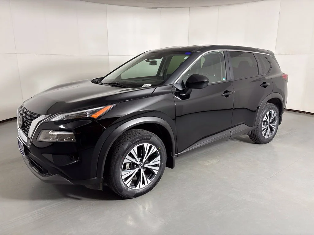 Used 2023 Black Nissan SV image 4