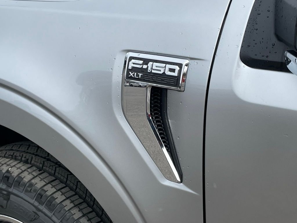 Used 2025 Silver Ford XLT image 10