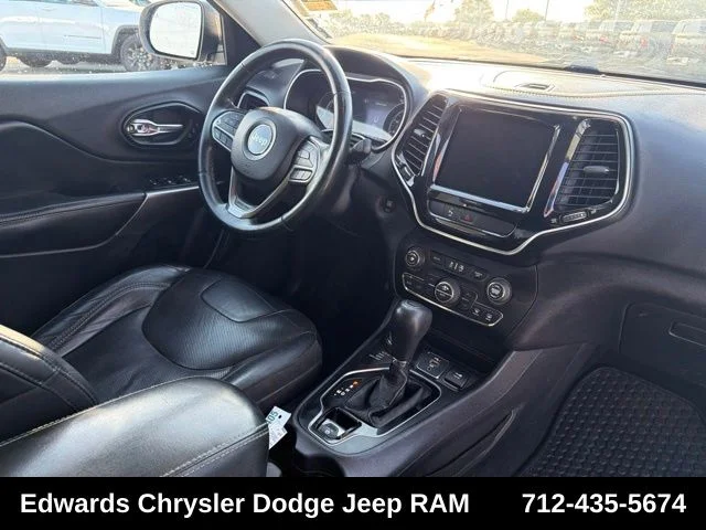 Used 2019 Gray Jeep Limited image 32