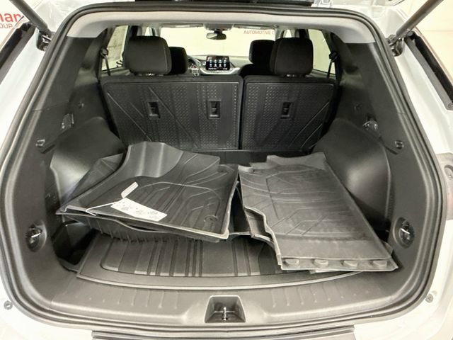 New 2026 Summit White Chevrolet 2LT image 27