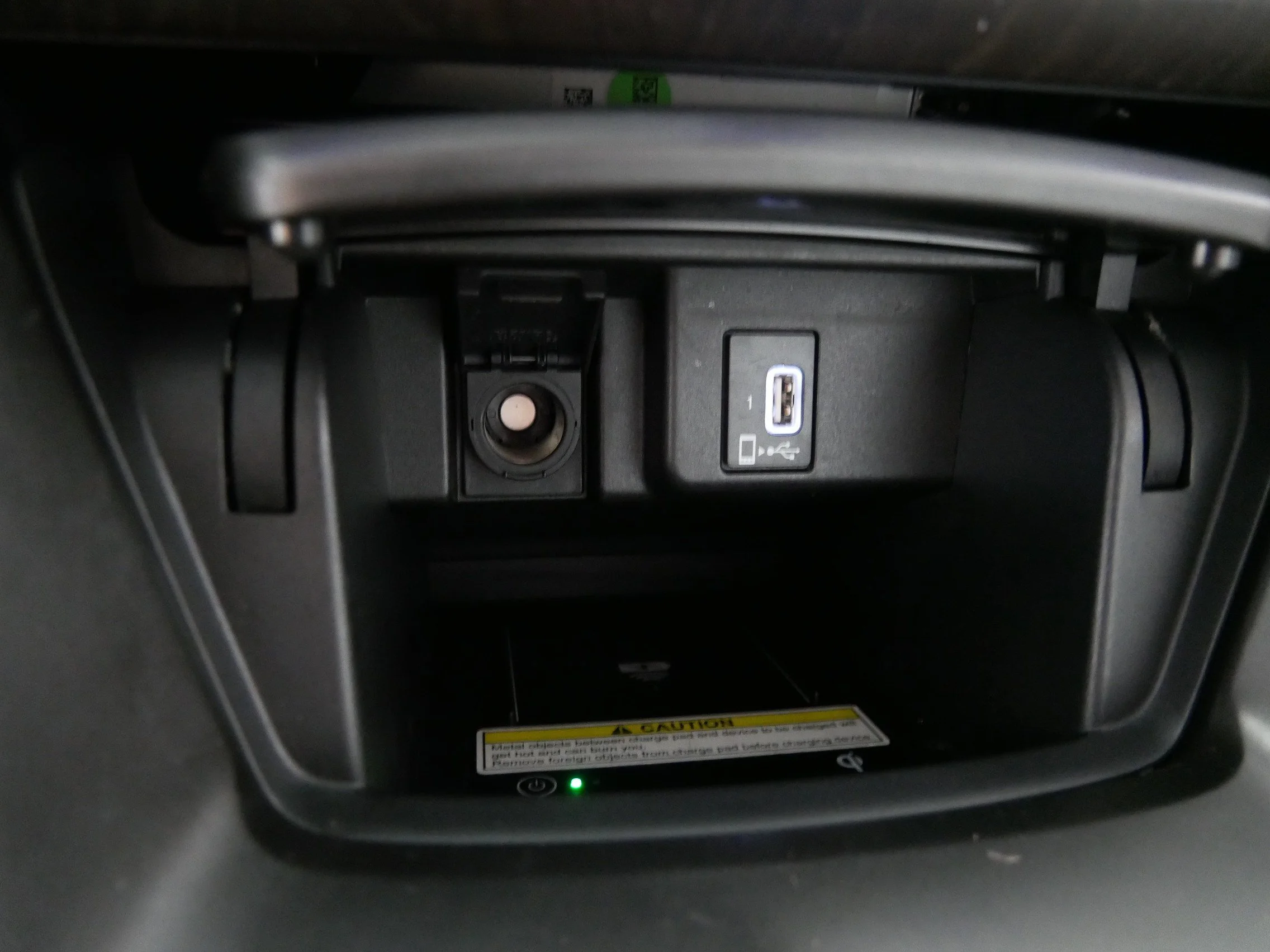 Used 2018 White Orchid Pearl Honda Touring image 30