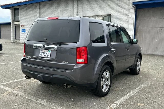 Used 2015 Gray Honda EX-L image 5