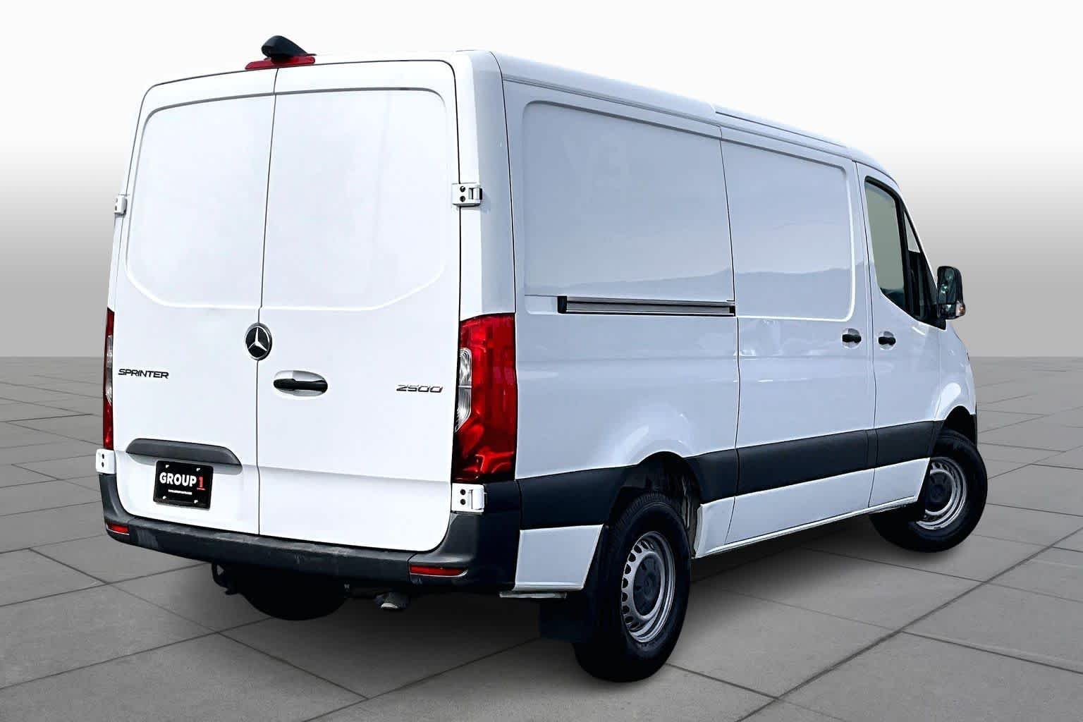 Used 2023 Arctic White Mercedes-Benz  image 13