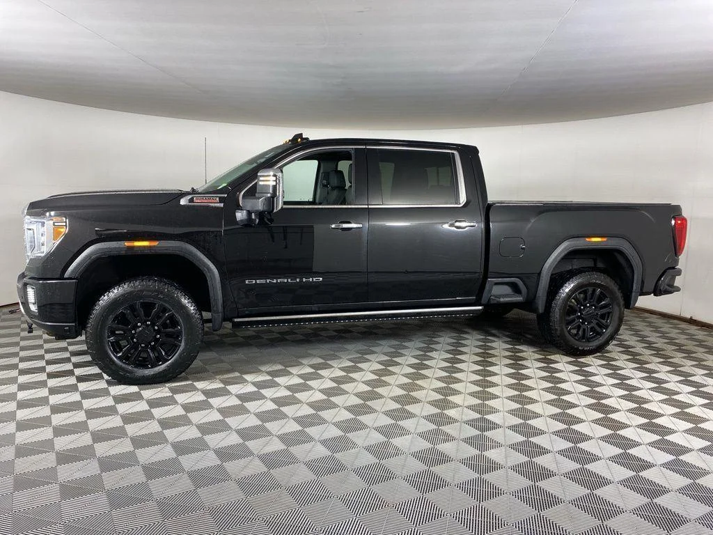 Used 2023 Ebony Twilight Metallic GMC Denali image 4