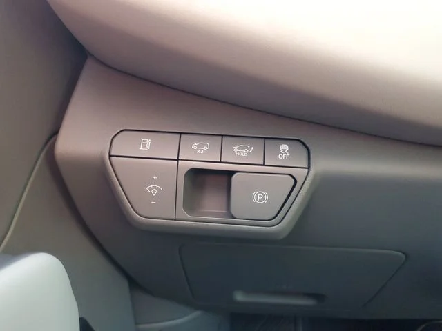 New 2026 Ebony Black Kia Land AWD image 30