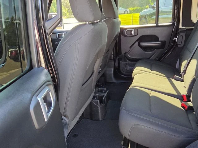 Used 2021 Black Jeep Unlimited Sport S image 7
