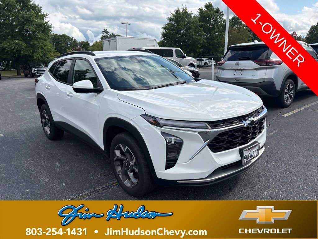 2025 Chevrolet Trax LT's photo