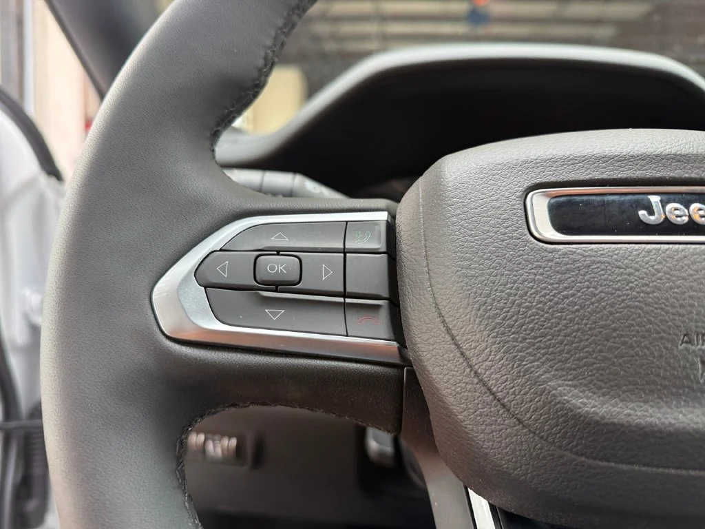Used 2026 White Jeep Limited image 24