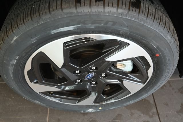 New 2026 MAGNETITE GRAY PEARL Subaru Limited image 26