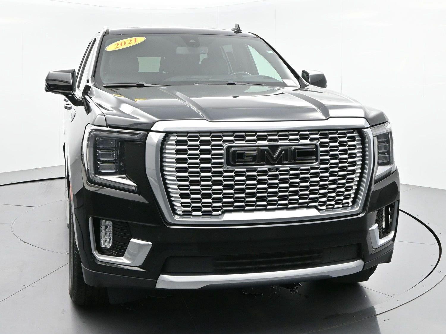 Used 2021 ONYX BLACK GMC Denali image 2