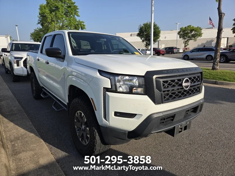 Used 2022 Glacier White NISSAN S image 3