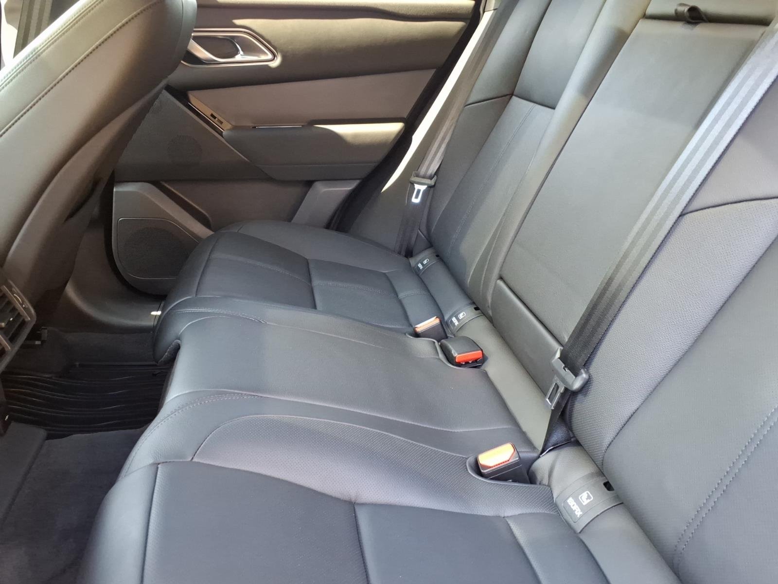 Certified Used 2026 Fuji White Land Rover S image 5