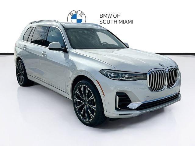 Used 2020 White BMW xDrive40i image 1