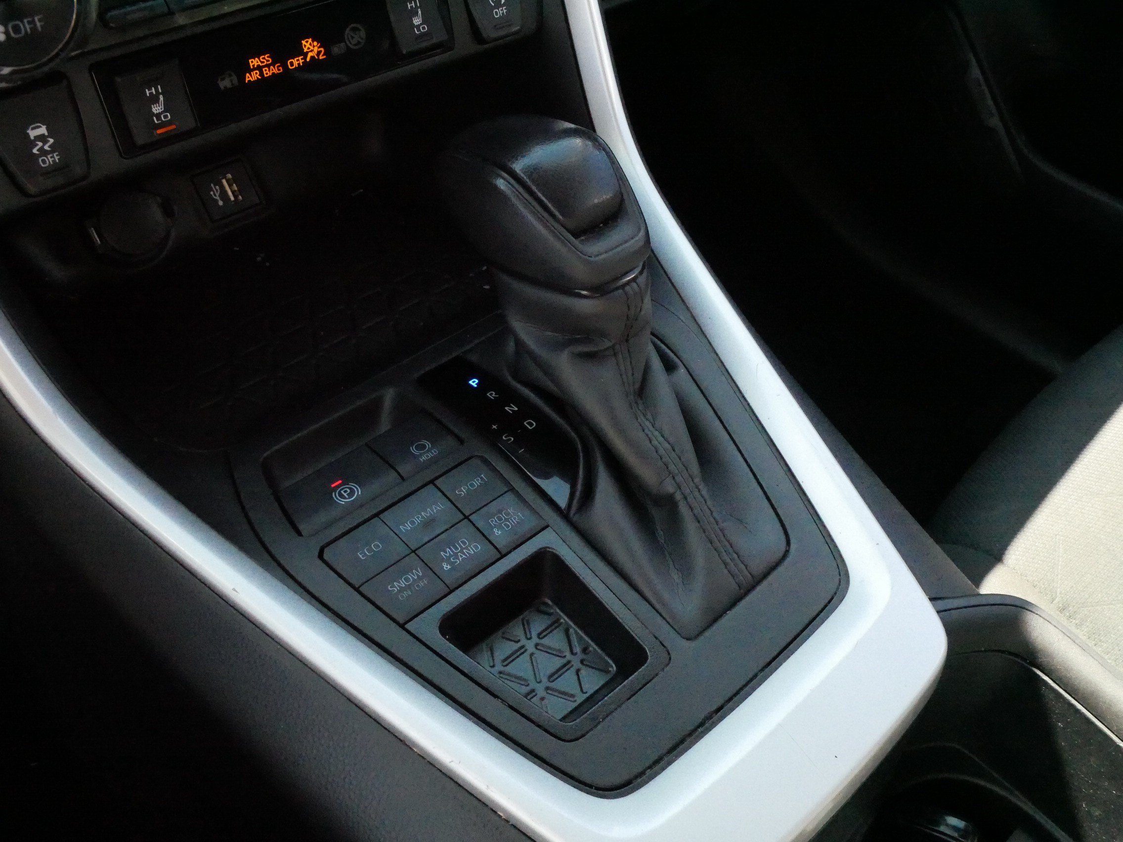 Certified Used 2025 ICE CAP Toyota XLE image 24