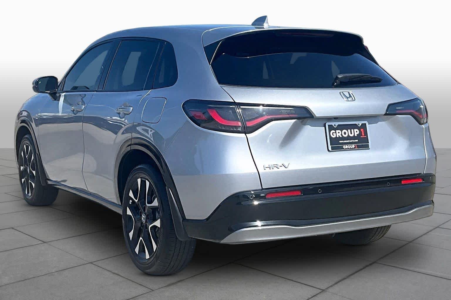 Used 2026 Solar Silver Metallic Honda EX-L image 12