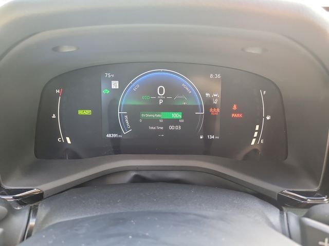 Used 2025  Toyota SE image 29