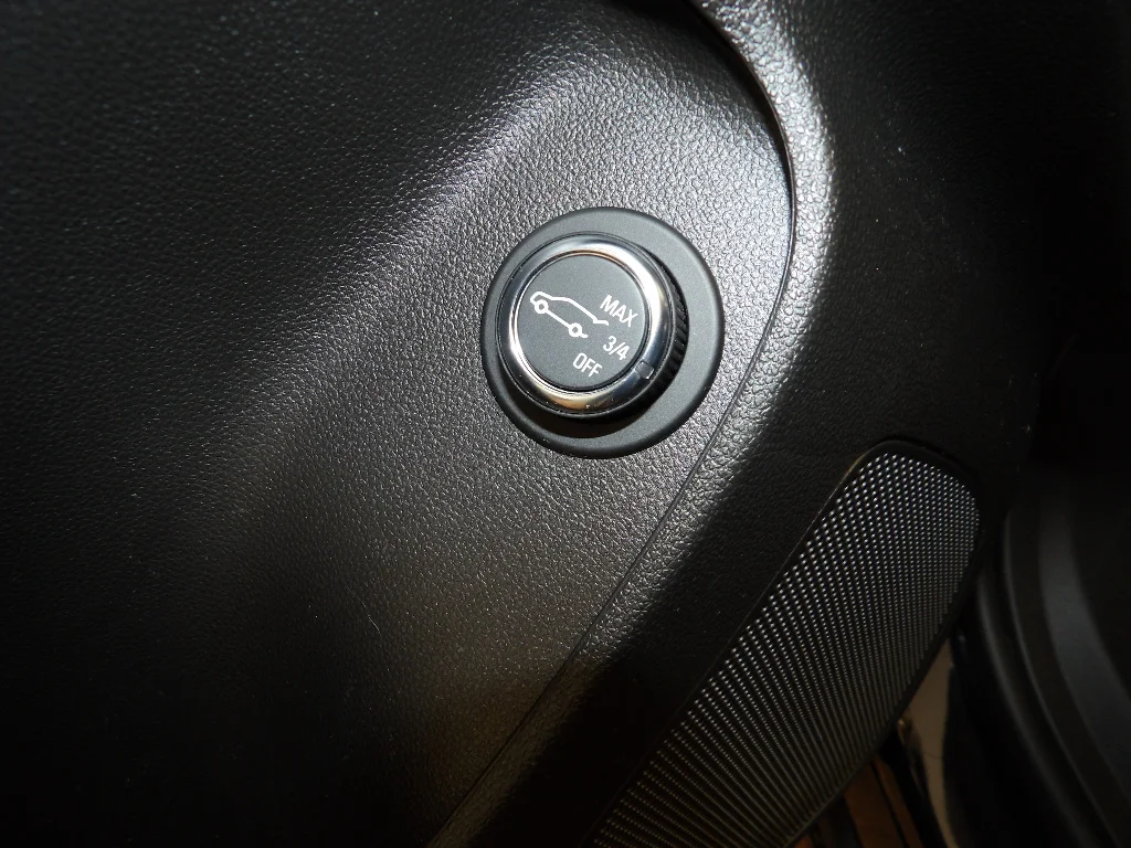 Used 2025 Ebony Twilight Metallic Buick Sport Touring image 24