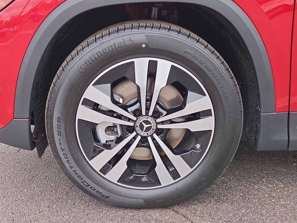 Certified Used 2026 Red Mercedes-Benz GLA 250 image 10