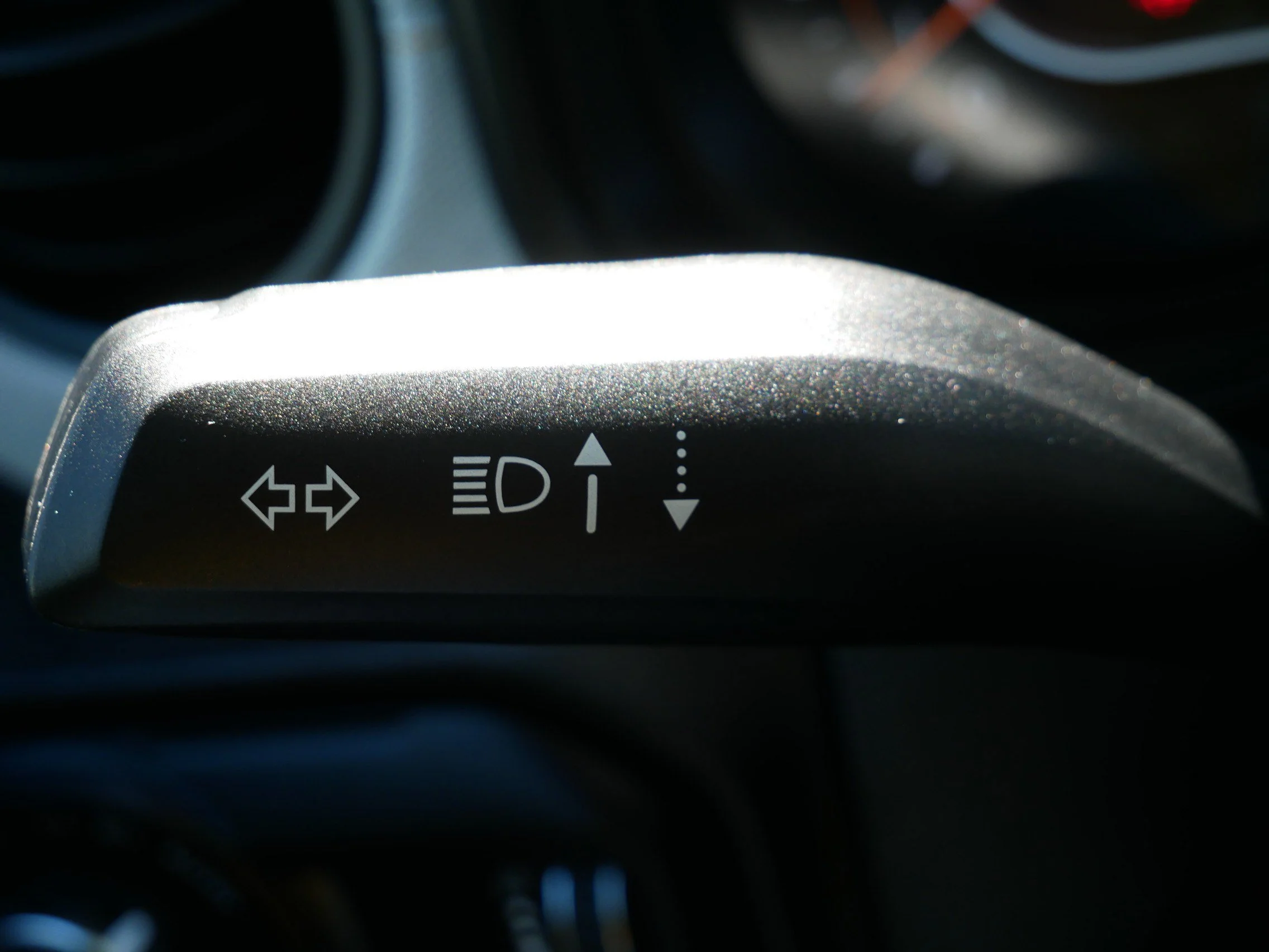 Used 2024 Anvil Clear Coat Jeep Sport S image 28