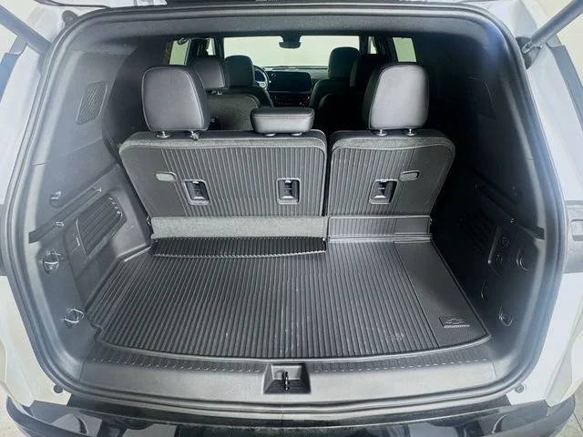 Used 2025 Beige Chevrolet High Country image 26