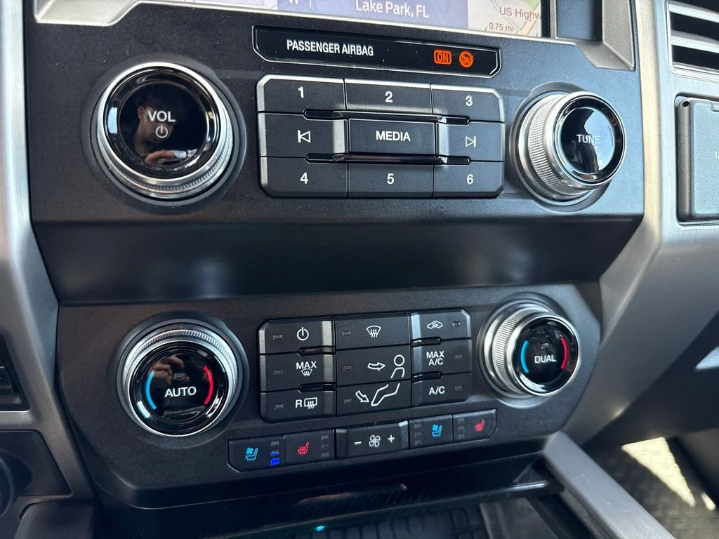 Used 2021 White Ford Platinum image 24