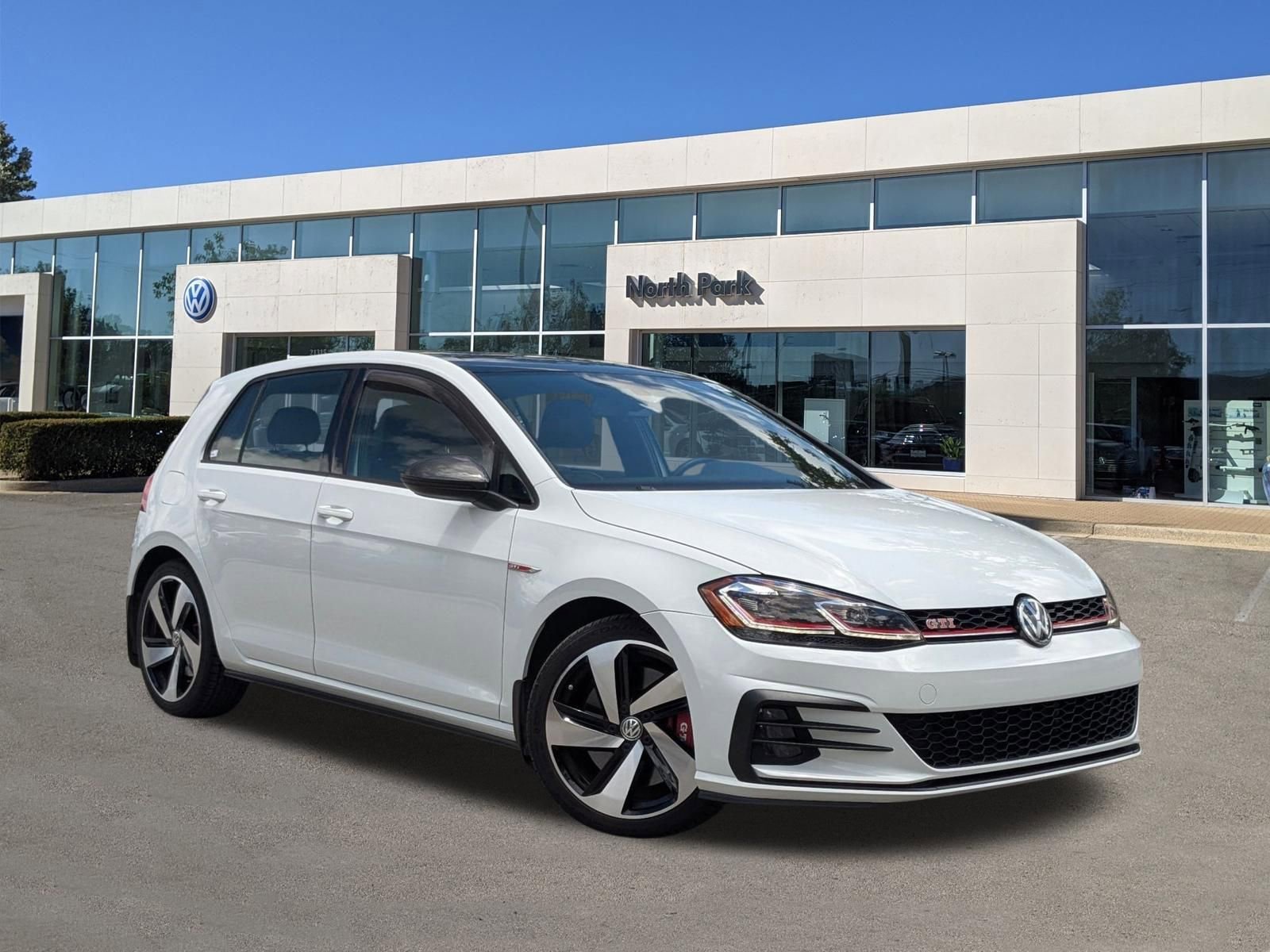 Used 2020 Pure White Volkswagen 2.0T SE image 1