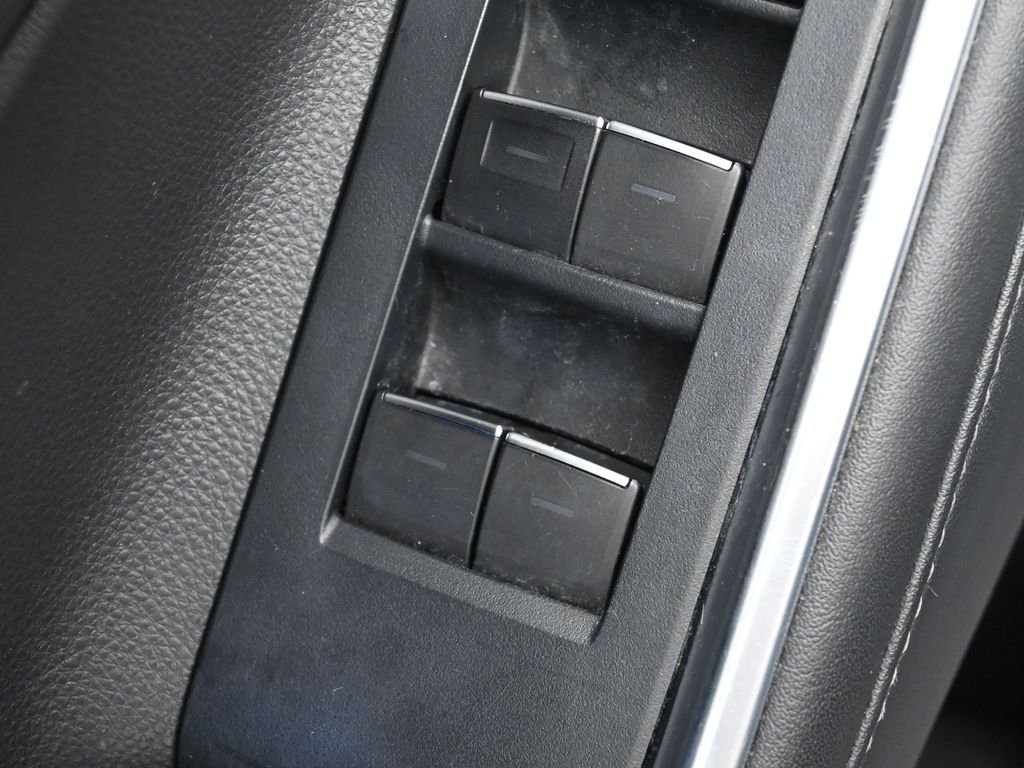 Used 2020  Toyota Platinum image 14