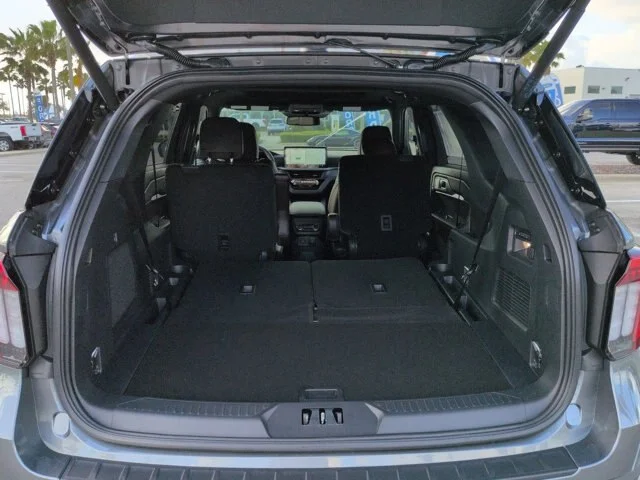 New 2026 Carbonized Gray Metallic Ford Platinum™ image 13