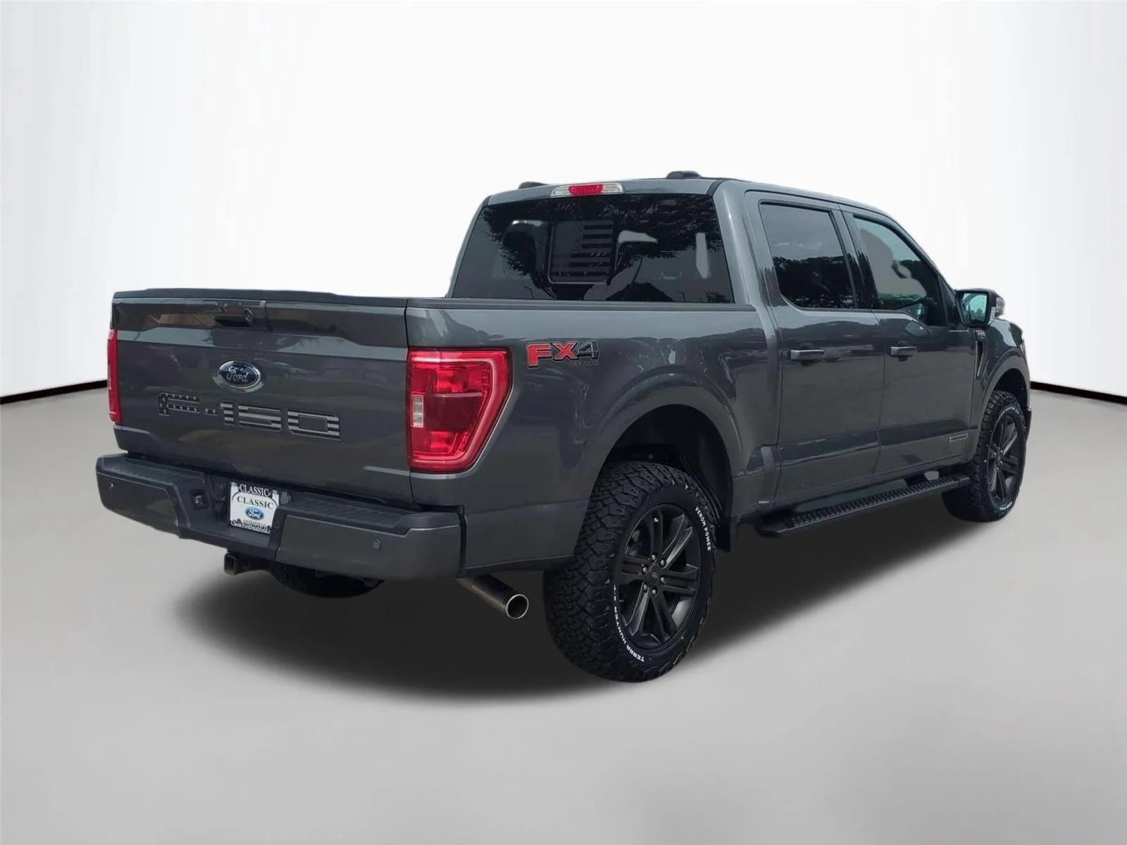 Used 2023 Carbonized Gray Ford XLT image 5