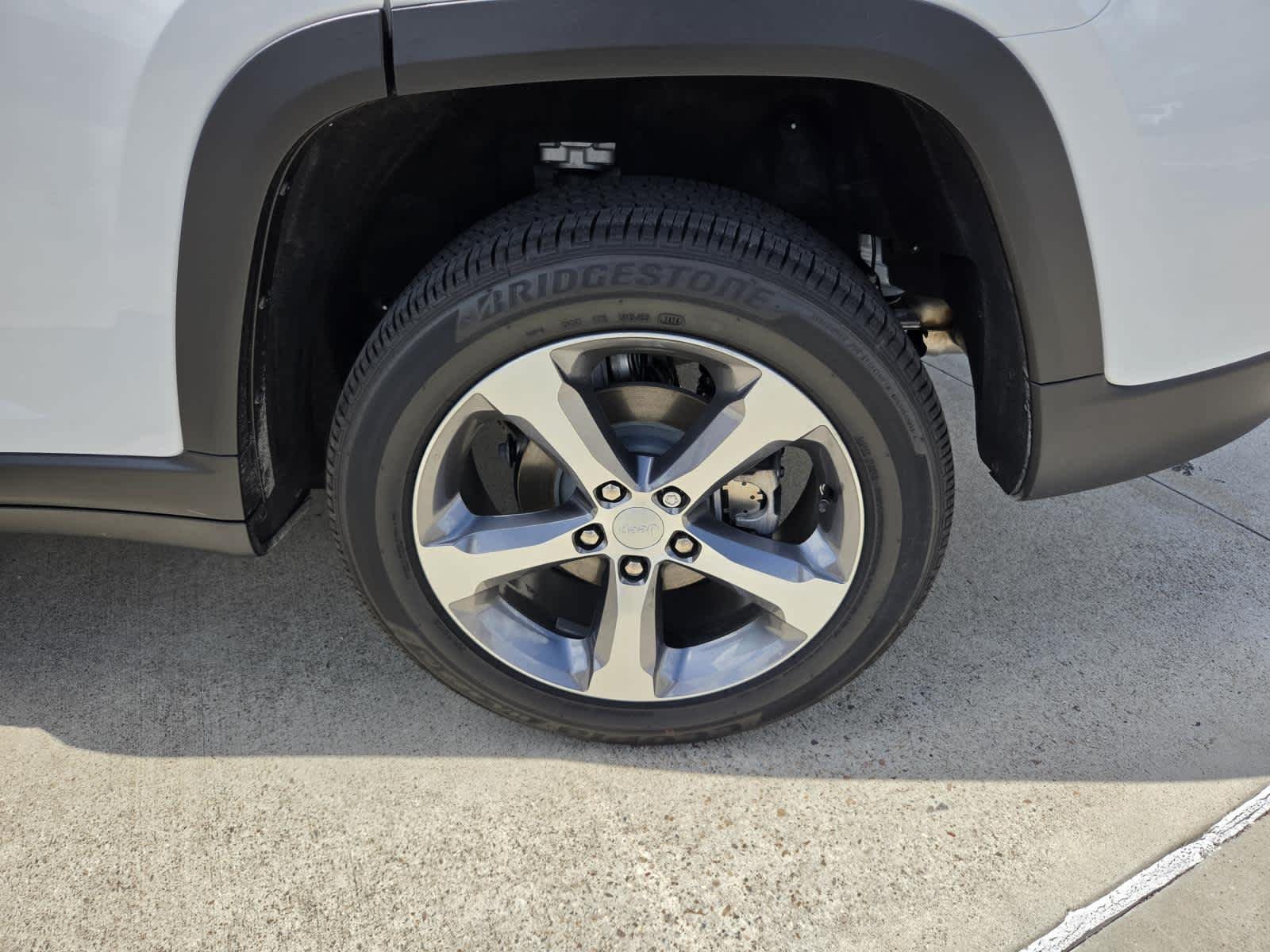 New 2026 Bright White Clearcoat Jeep Limited image 21