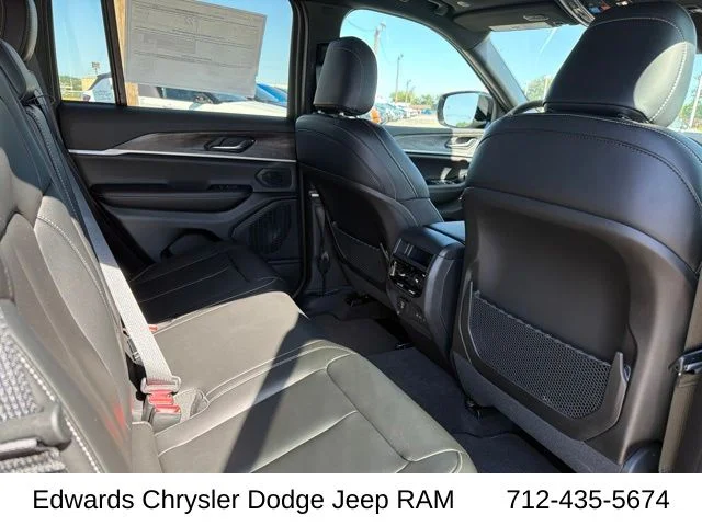 New 2027 Brown Jeep Limited image 31